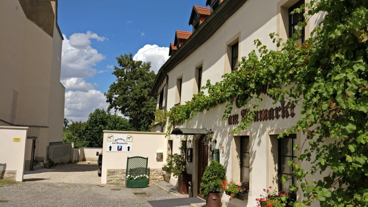 Hotel Am Neumarkt Zeitz Esterno foto
